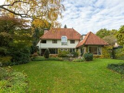 Villa, vrijstaande woning te huur in Bussum