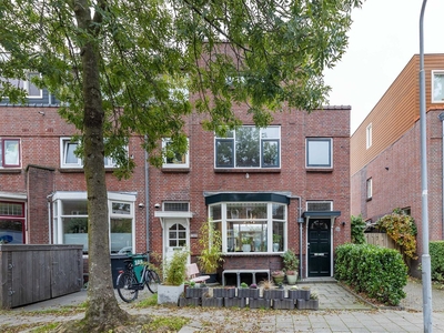 Van 't Hoffstraat 100