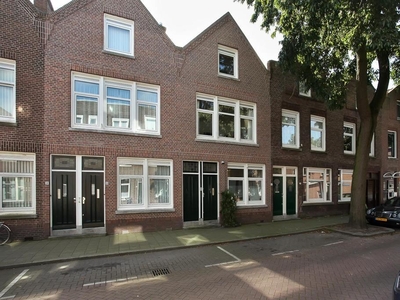 Emmastraat 8