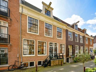 Eerste Weteringdwarsstraat 32