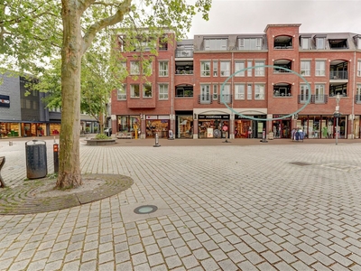 Raadhuisstraat 16