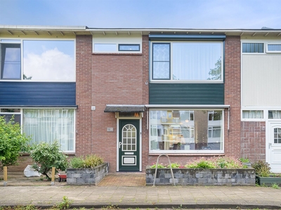 van Hogendorpstraat 17