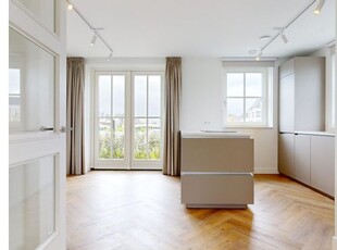 Huur 5 slaapkamer huis van 153 m² in Weesp