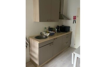 Huur 2 slaapkamer appartement van 20 m² in Maastricht