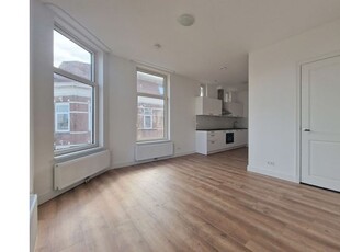 Huur 2 slaapkamer appartement van 38 m² in Rotterdam