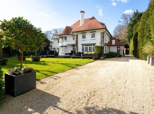 Woonhuis in Wassenaar met 12 kamers