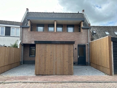 Huis Oostmaat in Bunschoten-Spakenburg