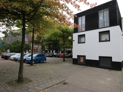 Studio in Almelo met 2 kamers