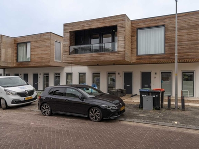 Woonhuis in Almere met 4 kamers