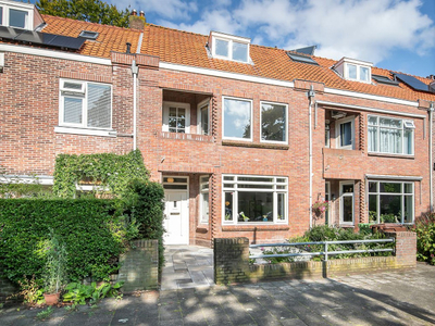 Woonhuis in Leiden met 6 kamers