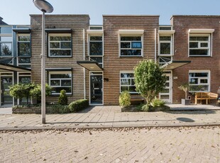 Golda Meirstraat 76, Spijkenisse