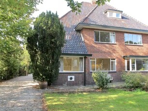 Woonhuis in Wassenaar met 9 kamers