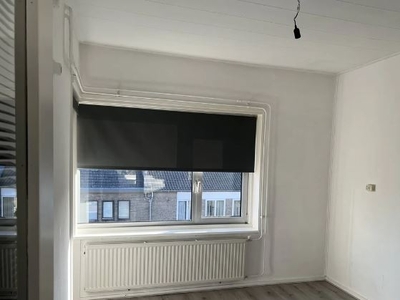 Appartement te huur Esdoornstraat, Heerlen