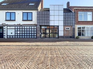 Dorpsplein 29, Schoondijke