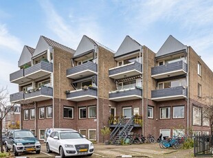 Overrijn 15, Leiden