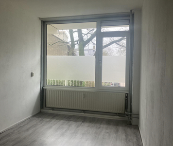 Appartement te huur Teding van Berkhoutlaan, Delft