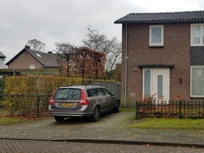 Burgemeester Deelenstraat in Heeze (106m2)