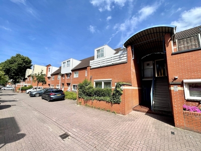 Middelhovenweg in Zaandam (76m2)