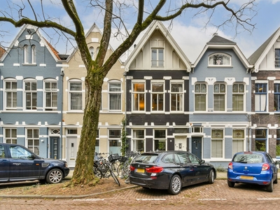 Van Breestraat 52