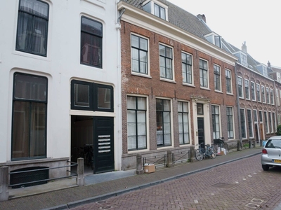 Benedenwoning Zuilenstraat, Utrecht huren?