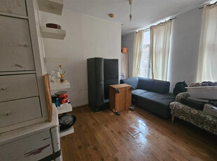 Appartement te huur Adriaan van Bergenstraat, Breda