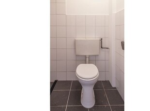 Huur 1 slaapkamer appartement van 60 m² in 's-Gravenhage