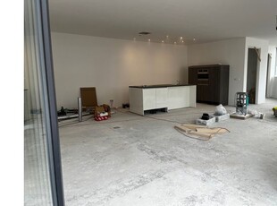 Huur 2 slaapkamer appartement van 145 m² in Zevenaar