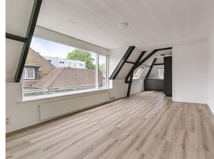 Huur 2 slaapkamer appartement van 75 m² in Heiloo