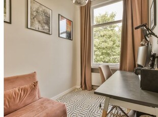 Huur 2 slaapkamer appartement van 80 m² in Amsterdam