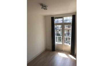 Huur 3 slaapkamer appartement van 55 m² in Amsterdam