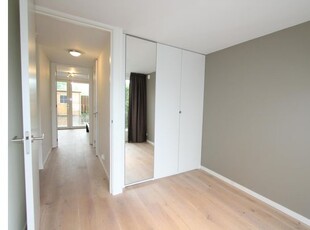 Huur 4 slaapkamer huis van 140 m² in Amstelveen