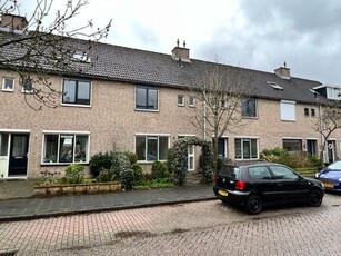 Woonhuis in Huizen met 5 kamers