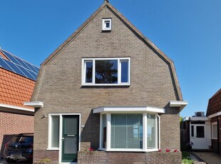 Burgemeester Van Heusdenweg 23, West