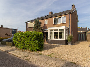 Pastoor Grimmeltstraat 25