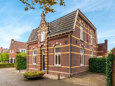 Emmastraat 82