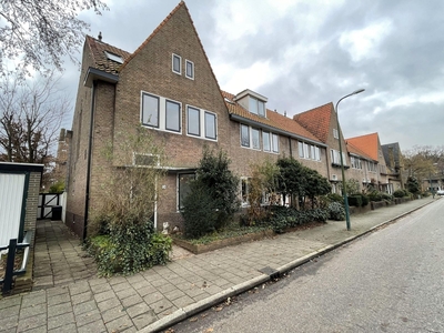 Anna van Burenlaan in Oegstgeest (134m2)