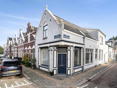 Arnold Hoogvlietstraat 41