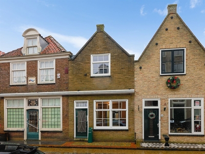 Noordeinde 32