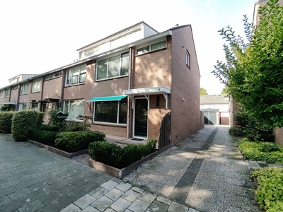 Refeling in Nuenen (116m2)