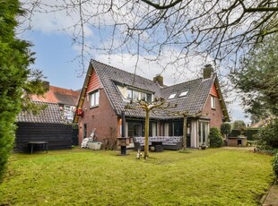 Woonhuis in Laren met 6 kamers