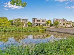 Huis Alphen aan den Rijn - Tjalk