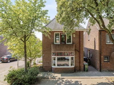 Irisstraat 25