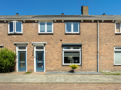 Pastoor Bloemstraat 31