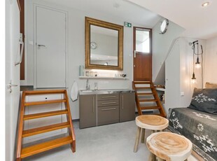 Huur 1 slaapkamer appartement van 25 m² in Amsterdam