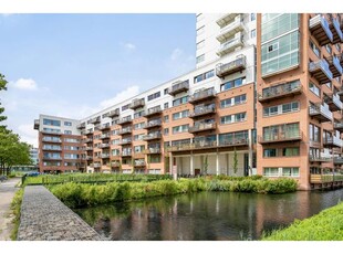 Huur 2 slaapkamer appartement van 141 m² in Amsterdam