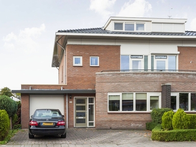 Manegelaan in Hoofddorp (183m2)