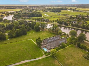 Woonhuis in Ouderkerk aan de Amstel met 6 kamers