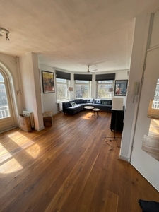 Appartement te huur Baetostraat, Amsterdam