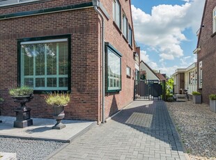 Nieuwerkerk aan den IJssel - Parallelweg-Zuid