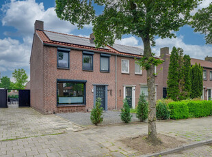 Ruysdaelstraat 24